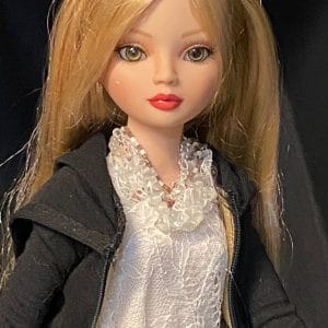 Ellowyne Wilde An Empty Thrill Mint & Complete in Box