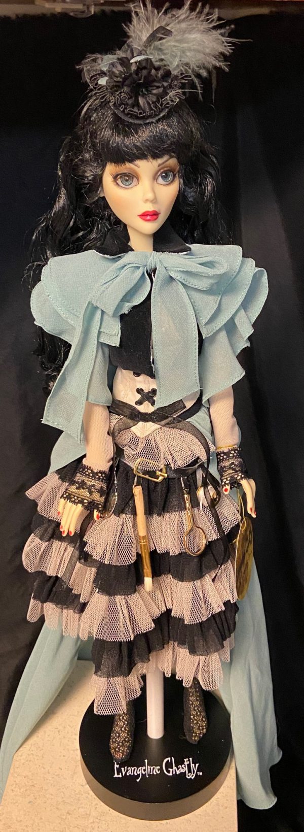 Evangeline Ghastly A Tangled Web (Mint in Box/No Boots)