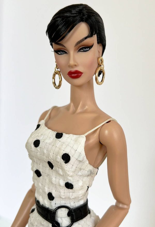 2024 WClub Fashion Royalty Holiday Spot Dania Zarr - Image 4