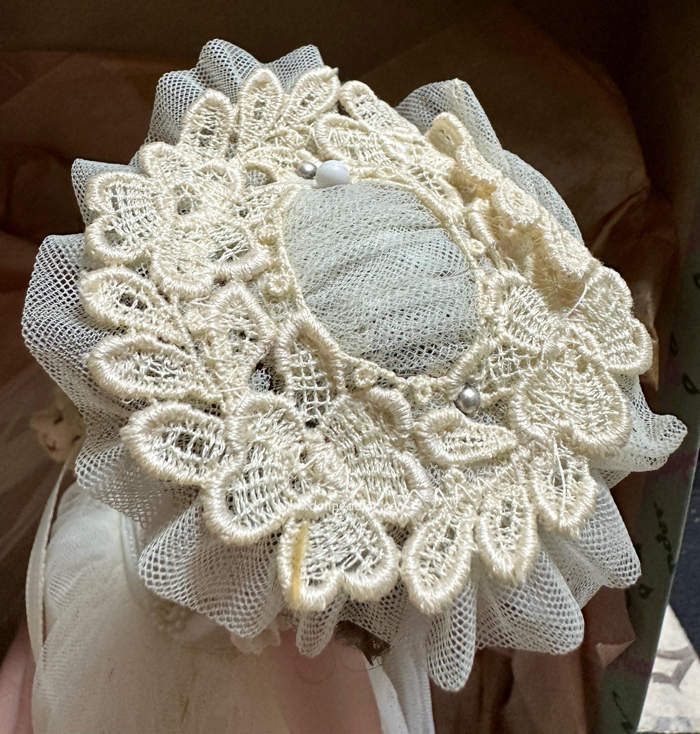 #1160 Vintage Madame Alexander Lissy Bride 12" Mint in Box - Image 4
