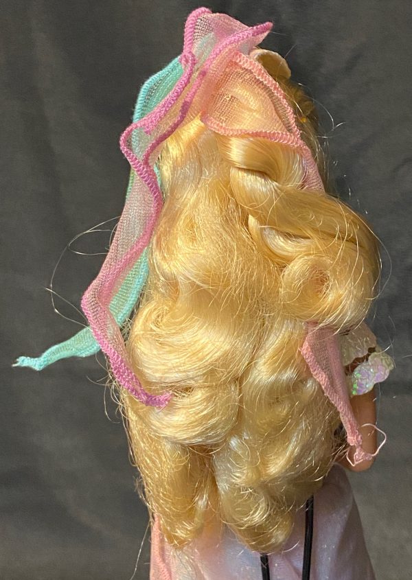 Mattel Pink Box Fantasy Barbie NO BOX - Image 5
