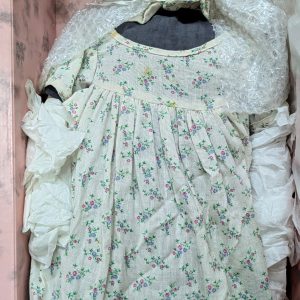 Annette Himstedt Ellen  26″ BAREFOOT CHILDREN COLLECTION human hair; mouth blown glass eyes..never removed from box in shipper