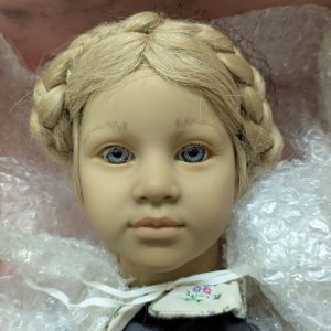 Annette Himstedt Ellen 26″ BAREFOOT CHILDREN COLLECTION human hair; mouth blown glass eyes..never removed from box in shipper