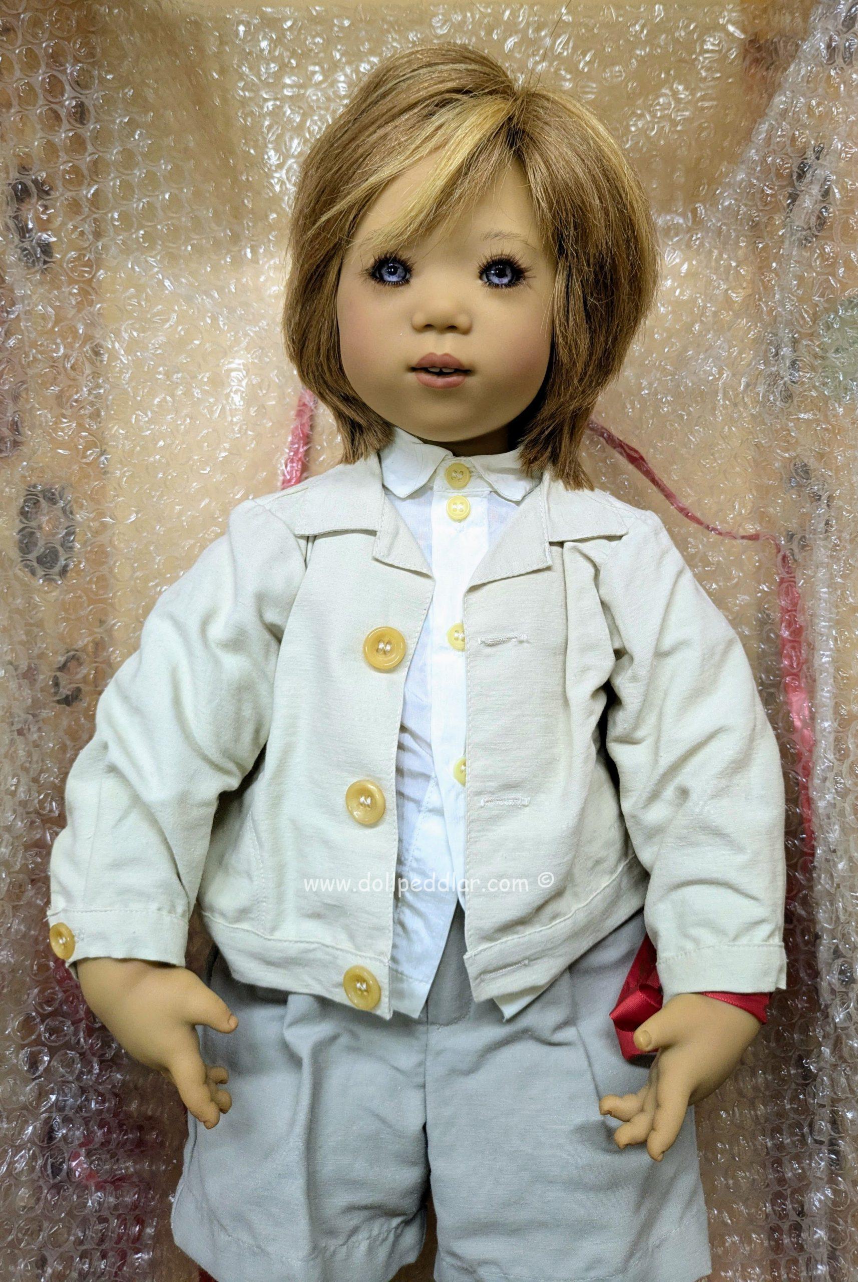 Annette Himstedt EMIL CLUB DOLL Never removed from box in shipper. coa - Image 4