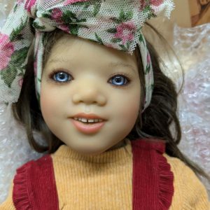 Annette Himstedt GEORGI 1.  never removed from box with shipper coa