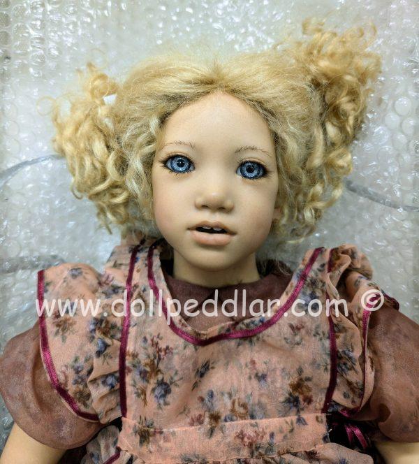 Annette Himstedt Lina 20.5"  never removed from original box in shipper