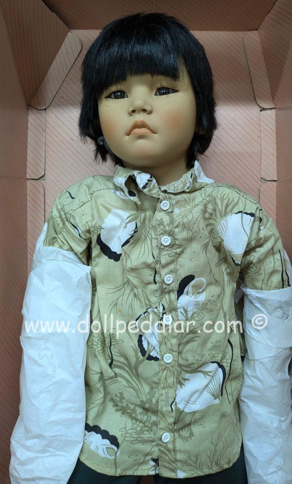 Annette Himstedt Makimura 31.5"  Box and COA   World Children. 1988/89 - Image 3