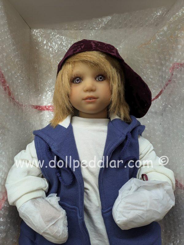 Annette Himstedt Oscar NRFB in Shipper - Image 4