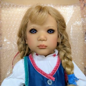 Annette Himstedt ULLWA  24-3/8″ 5 year old Norwegian girl. never removed from box in her shipper