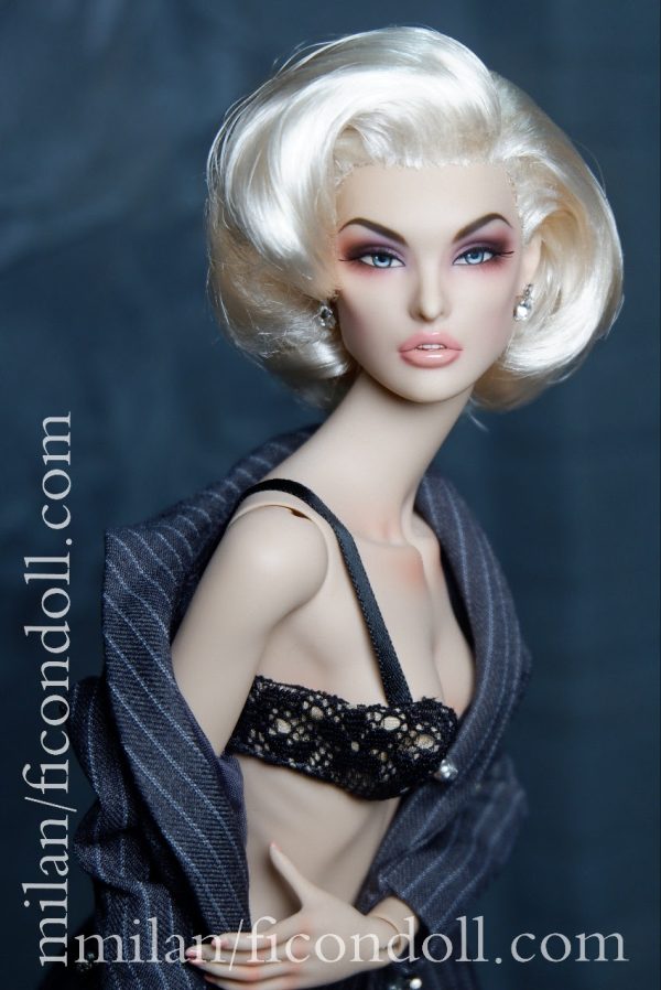 Ficon Milan 16" ball jointed fashion doll  LE30 New Sculpt  NRFB in shipper - Image 2