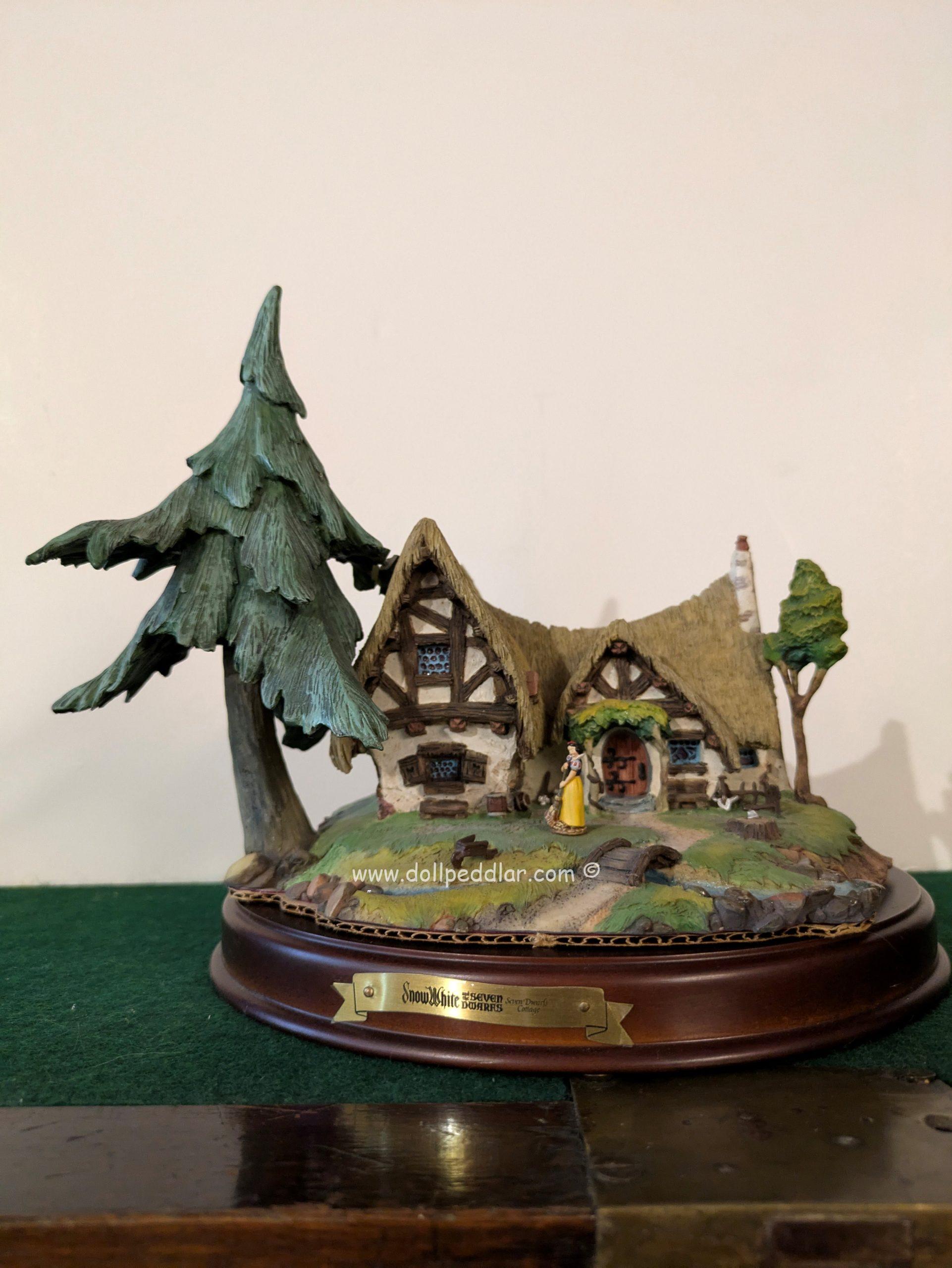 WDCC Enchanted Places Seven Dwarves Cottage Figurine NRFB w/ COA - Image 3