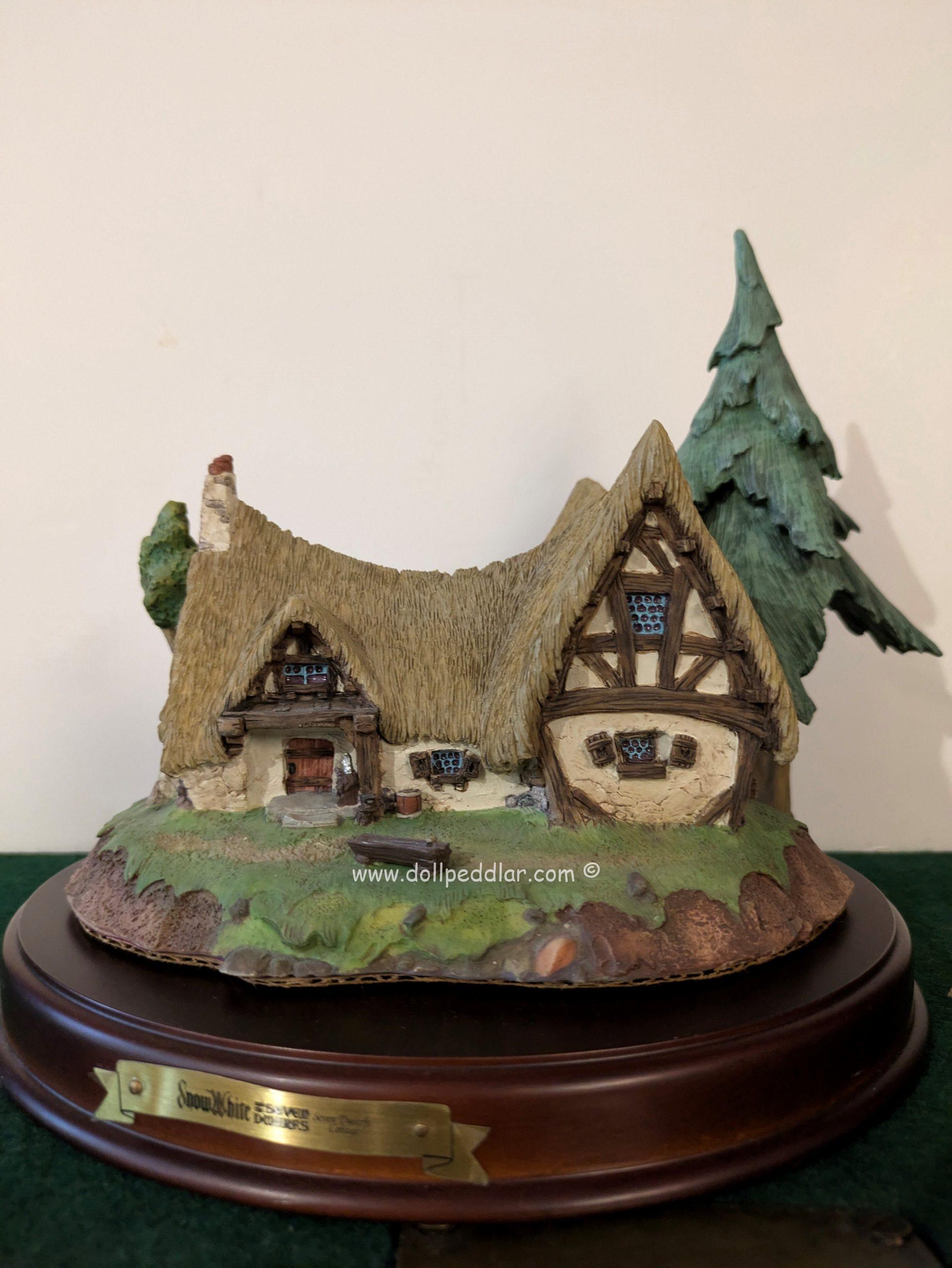 WDCC Enchanted Places Seven Dwarves Cottage Figurine NRFB w/ COA - Image 5