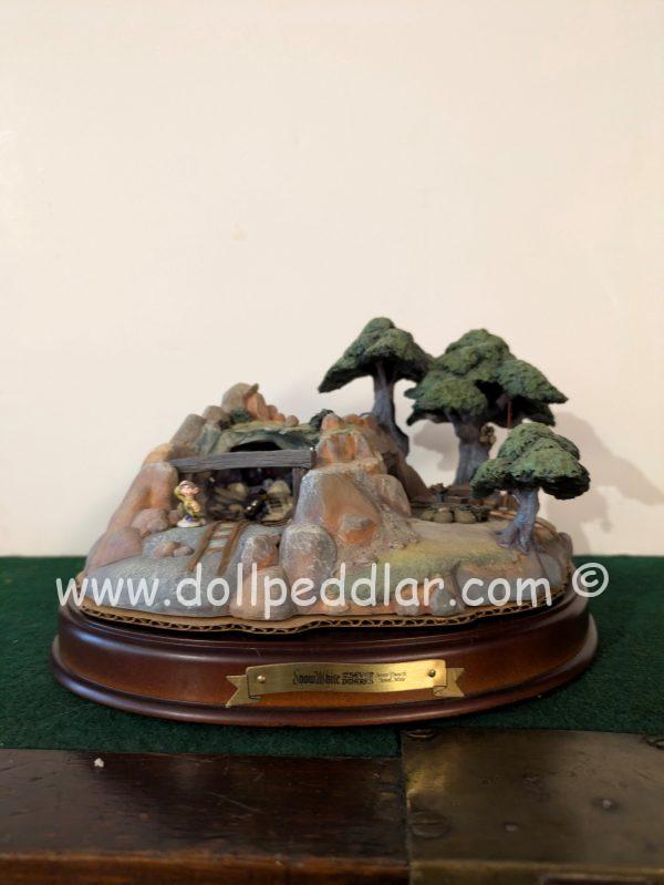 WDCC Enchanted Places Seven Dwarves' Jewel Mine Figurine NRFB w/ COA
