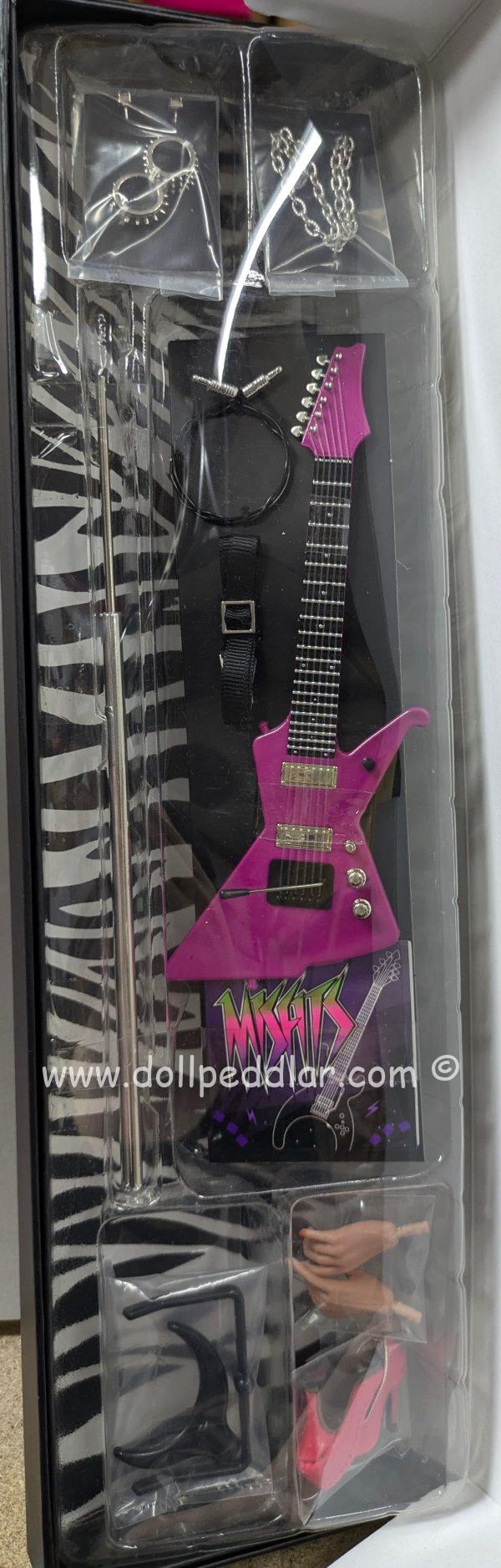 JEM and the Holograms Roxanne "Roxy" Pelligrini NRFB in SHIPPER - Image 5