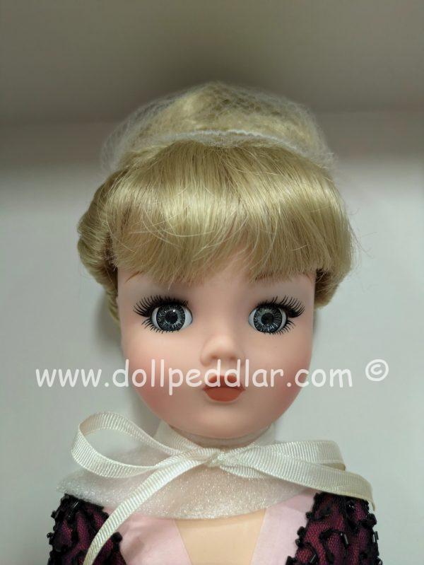 Simply Irresistible Cissy 21" #46600 - Image 2