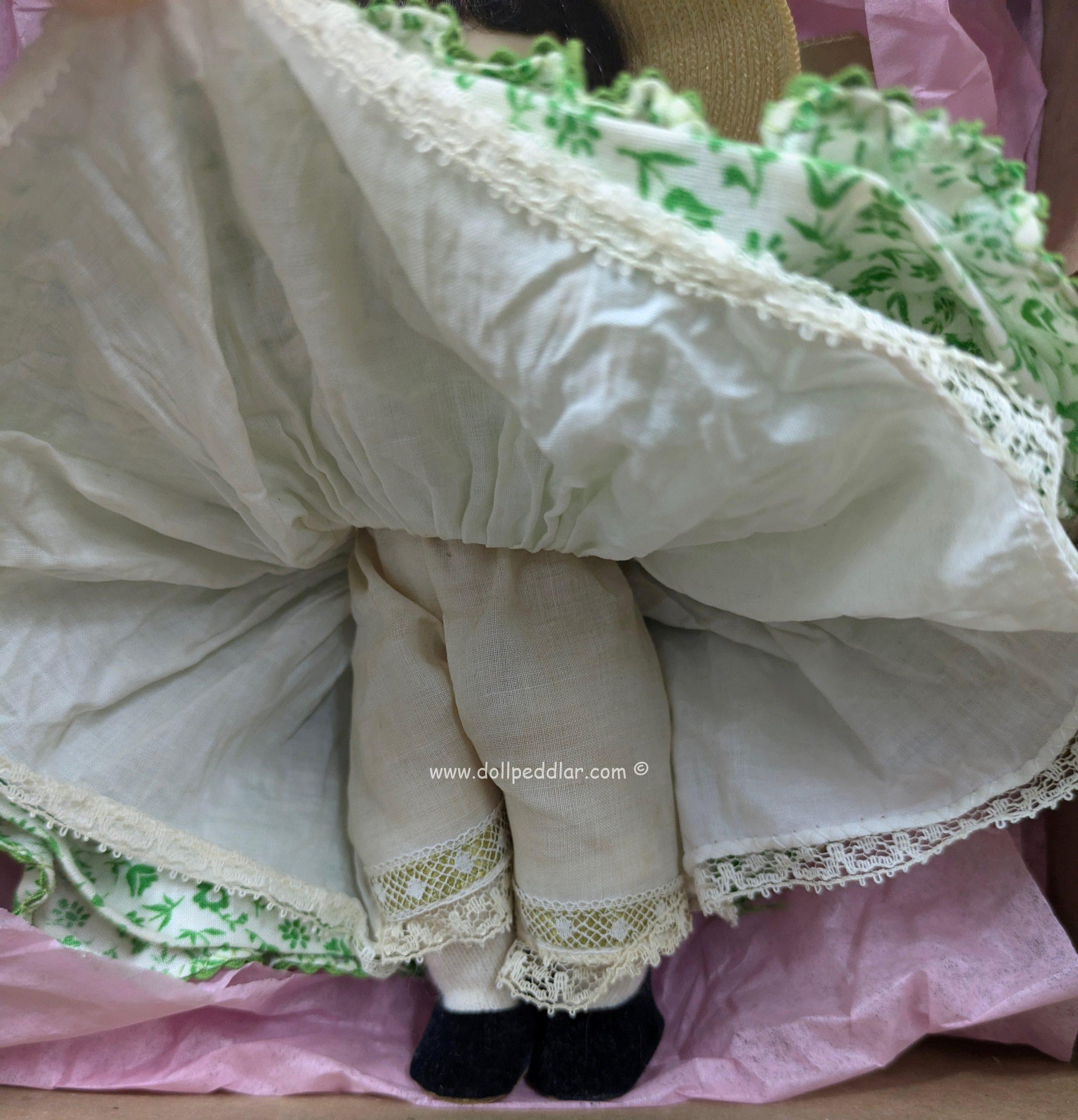 Vintage Gone with the Wind Scarlett O'Hara 8" Picnic - RARE White with green flowers only - Image 7