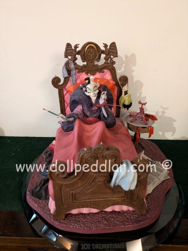 WDCC Cruella De Vil in Bed Figurine NRFB w/ COA - Image 2