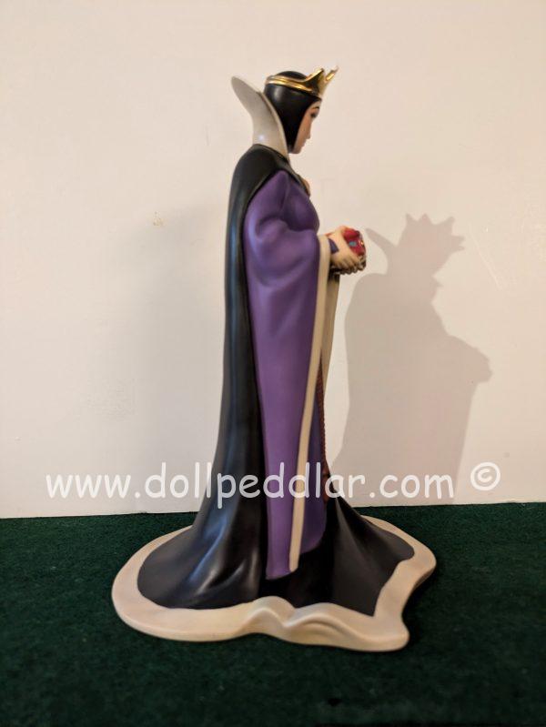 WDCC Queen "Bring Back Her Heart" Porcelain Figurine NRFB w/ COA - Image 3