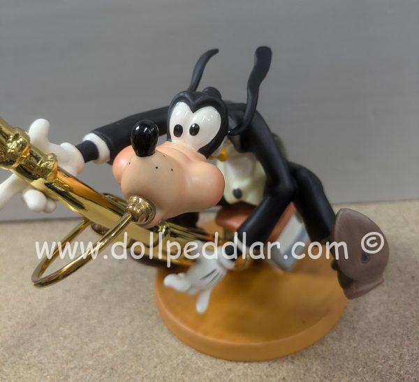 WDCC Goofy's Grace Notes Figurine NRFB w/ COA - Image 3