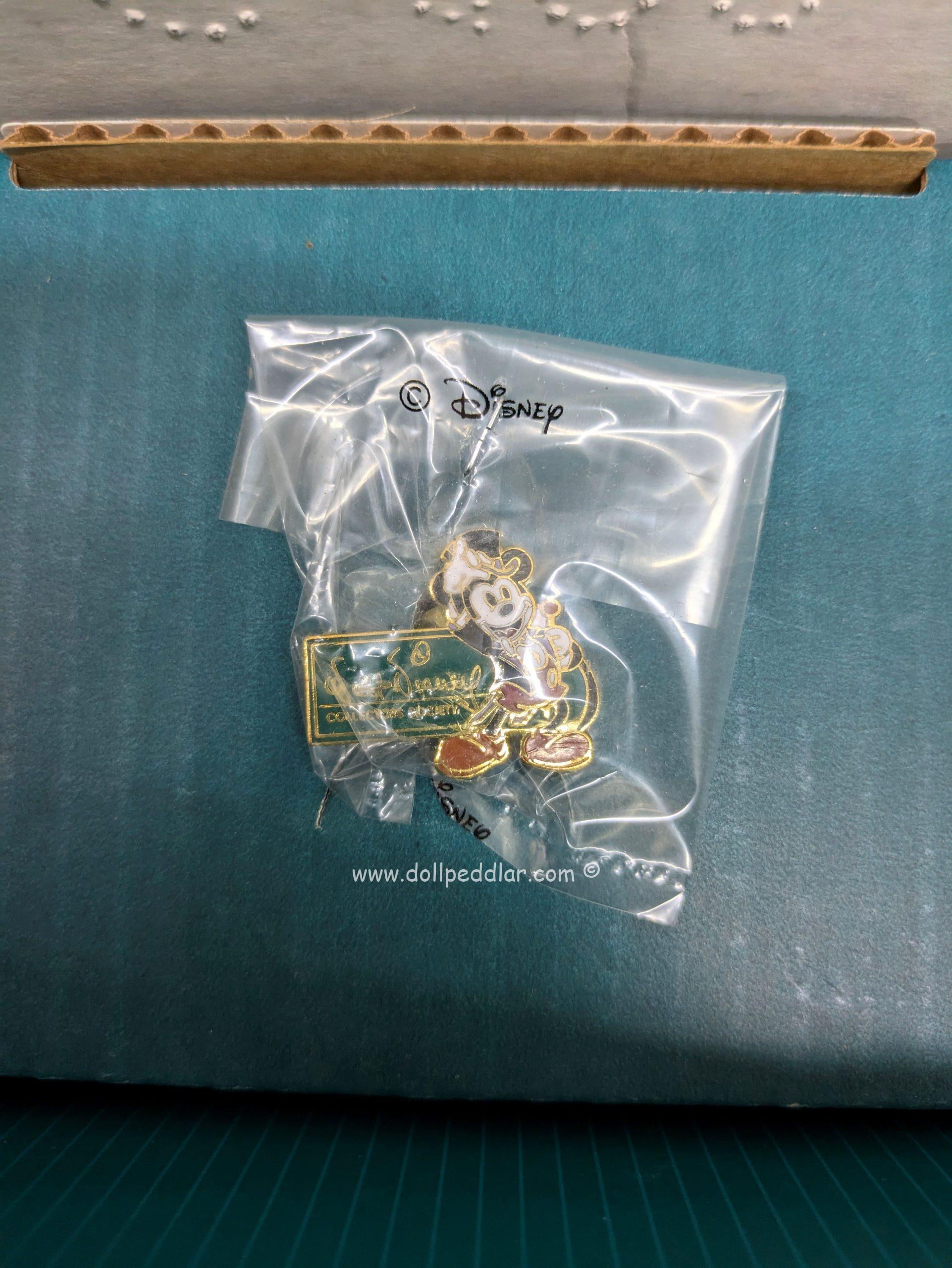 WDCC Magician Mickey "On with the Show" Figurine NRFB w/ COA - Image 6