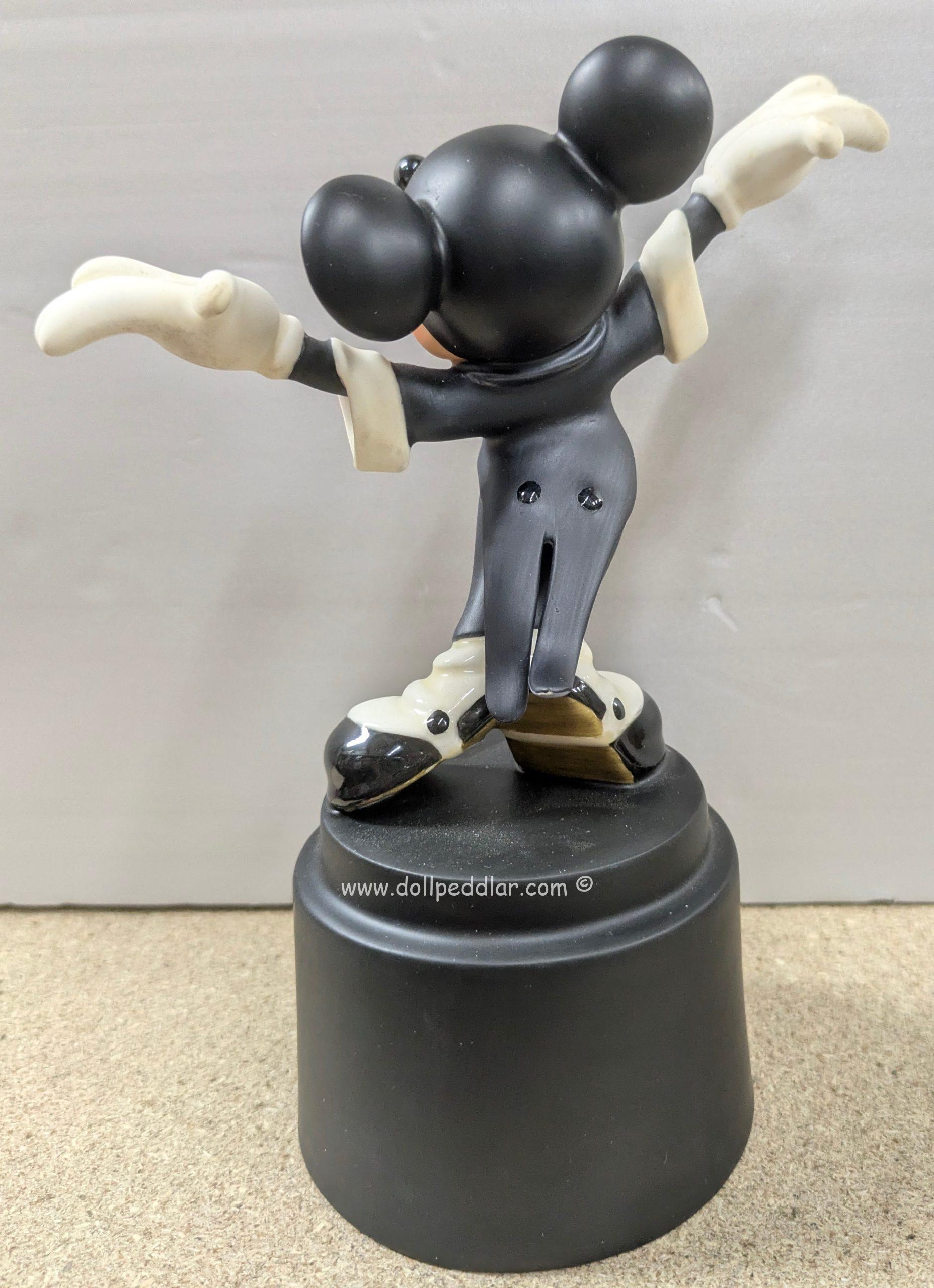 WDCC Mickey Conductor "Maestro Michel Mouse" Figurine NRFB w/ COA - Image 2