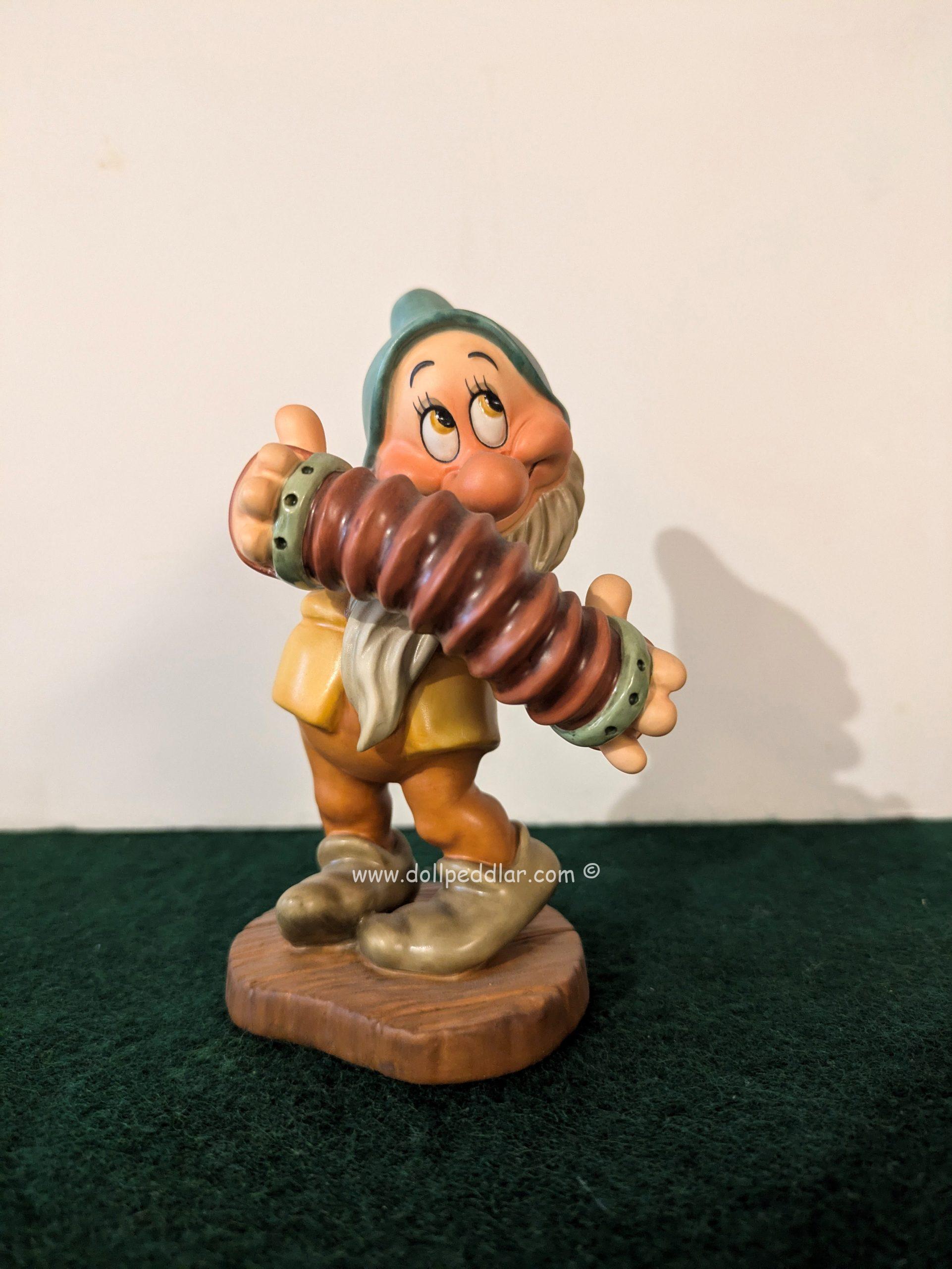 WDCC Bashful "Aw Shucks" Porcelain Figurine NO BOX NO COA - Image 5