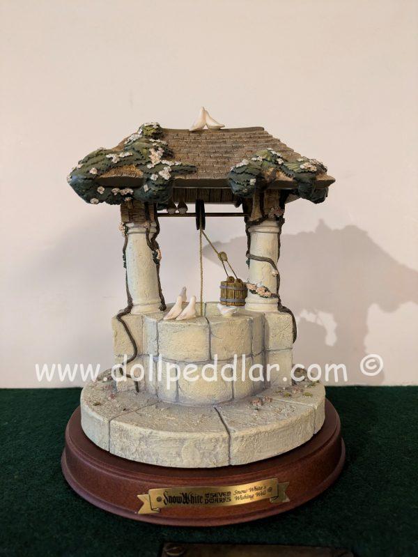 WDCC Snow White's Wishing Well Porcelain Figurine NRFB w/ COA - Image 4