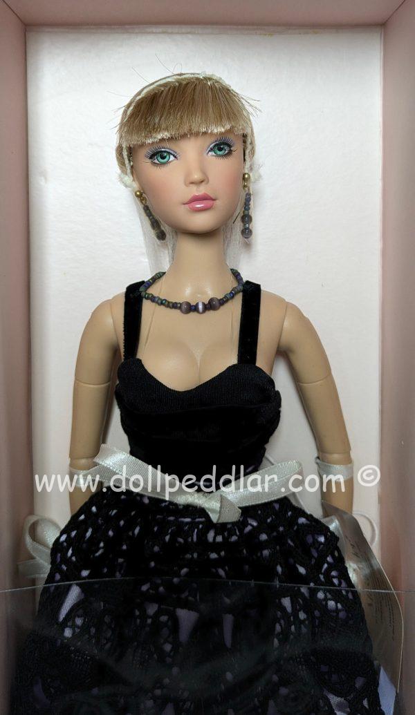 Cocktail Chic Sienna Evans 16" NRFB in Shipper - Image 3