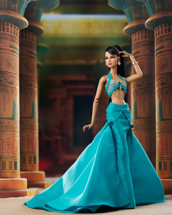 2024 Integrity Stilettos Out Fashion Royalty Oasis Baroness Agnes Von Weiss Centerpiece - Image 2