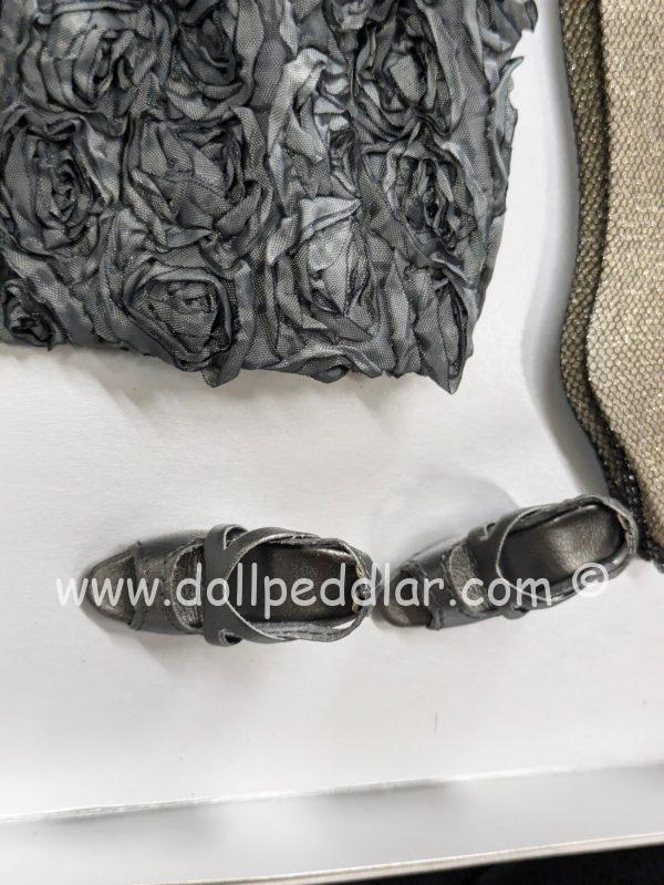 Tyler Wentworth Shades of Grey Outfit 16" NRFB in Shipper - Image 5