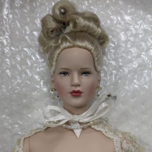 American Model 19″ Daphne #112/500 NRFB