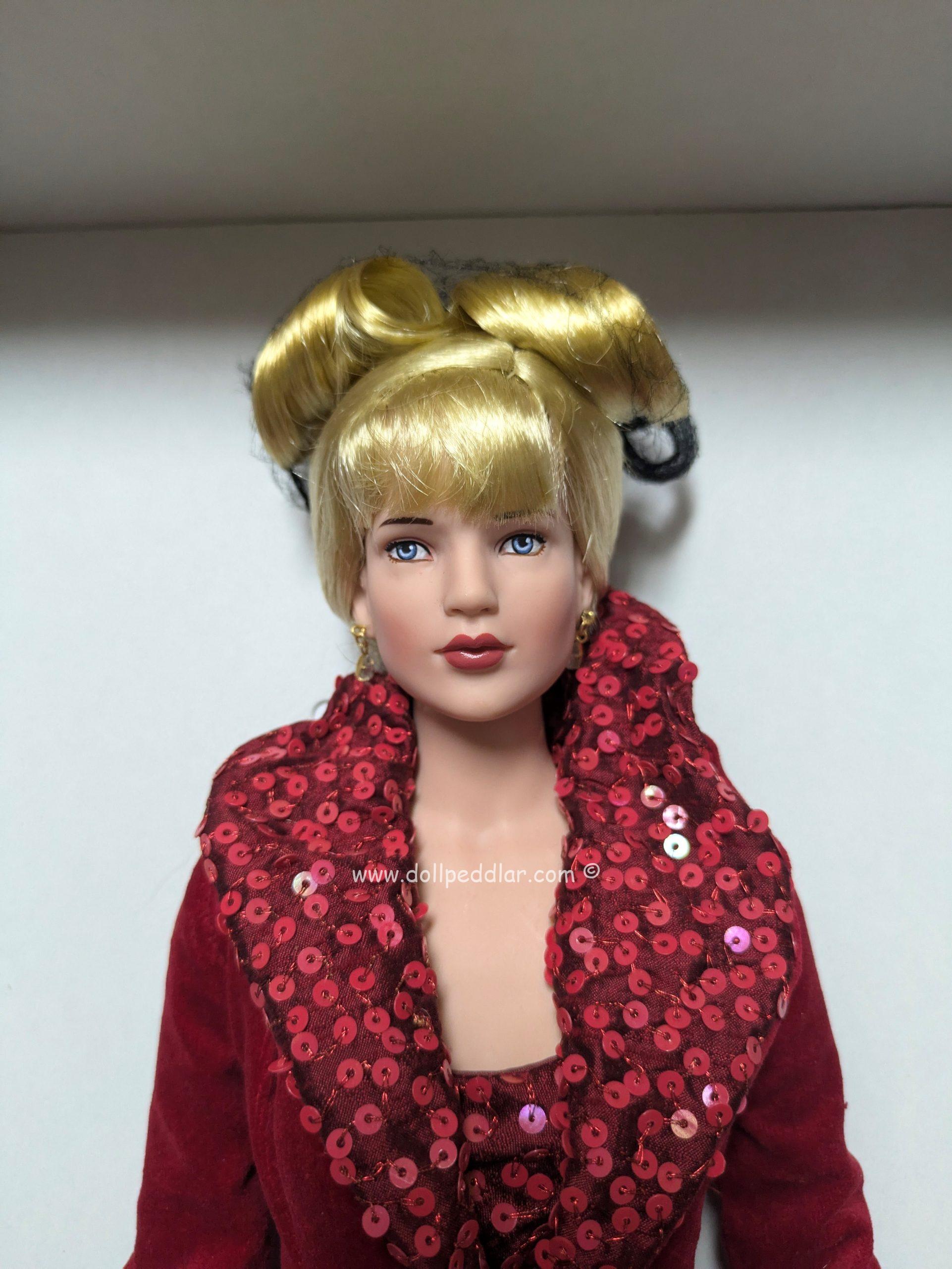 American Model 19" Teagan 68/100 Merry Christmas Shoppe NRFB - Image 2