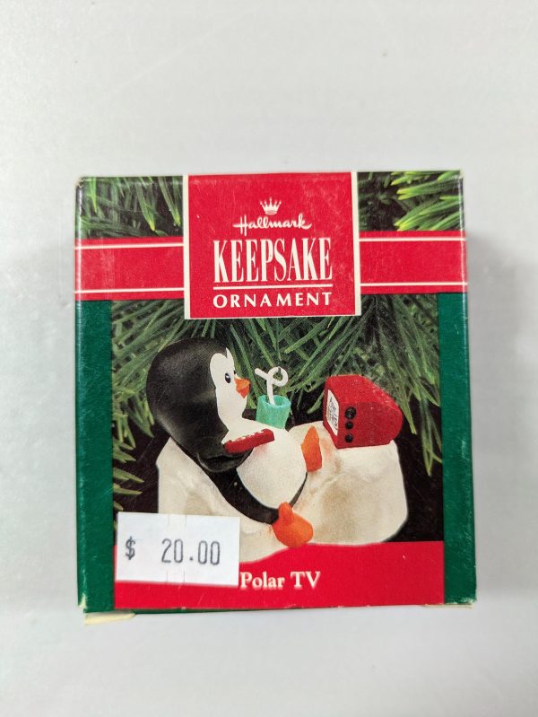 Hallmark Ornament Polar TV 1990 - Image 2