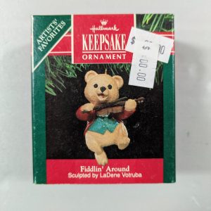 Hallmark Ornament Fiddlin’ Around 1991