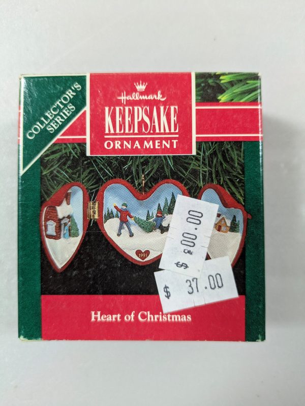Hallmark Ornament Heart of Christmas 1991 - Image 2