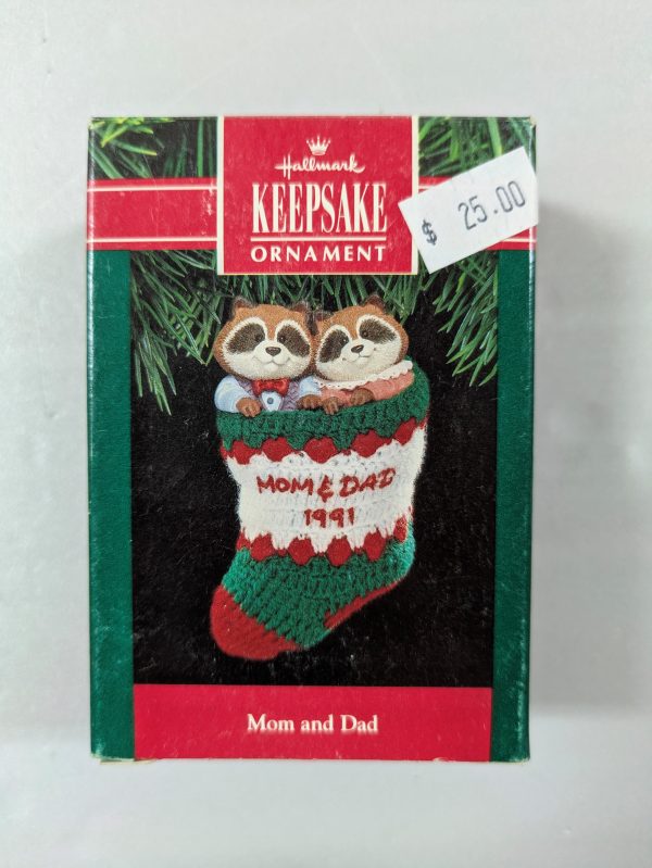 Hallmark Ornament Mom and Dad 1991 - Image 2