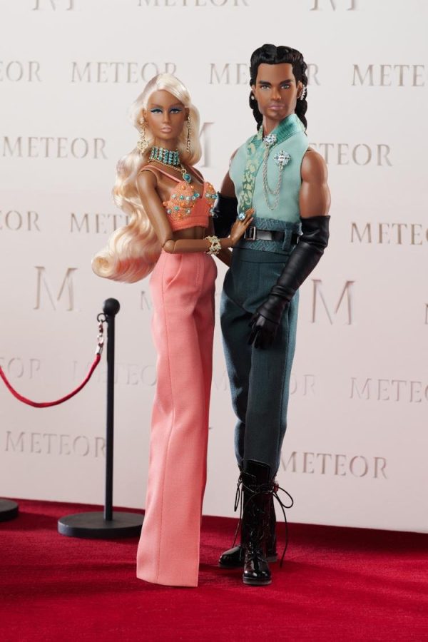 WClub Exclusive Integrity Toys X Jason Kramer Designs Step & Repeat Two Doll Gift Set - Image 2