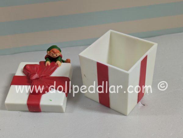 1985 Vintage Merry Miniatures Elf Opening Present - Image 3