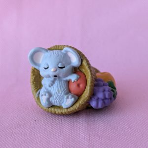 1988 Vintage Merry Miniatures Mouse in Cornucopia