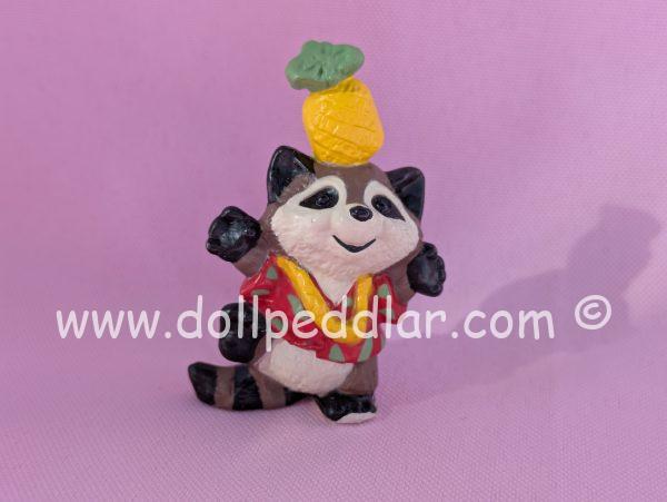 1989 Vintage Merry Miniatures Vacation Raccoon