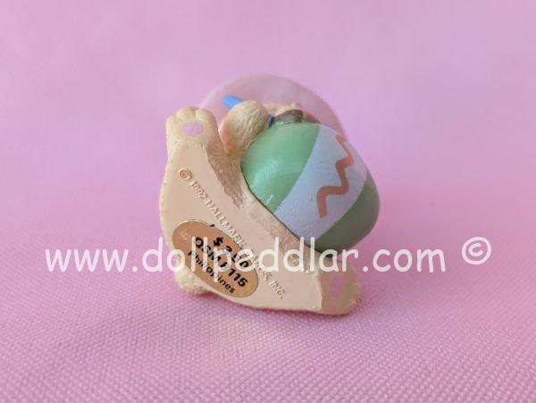 1992 Vintage Merry Miniatures Bunny Painting Easter Egg - Image 4
