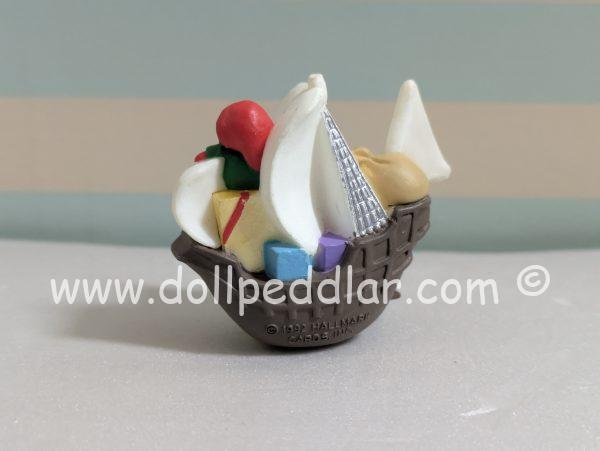 1992 Vintage Merry Miniatures Pintna Ship - Image 4