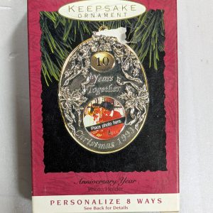 Hallmark Ornament 10 Year Anniversary Photo Holder 1993 NRFB