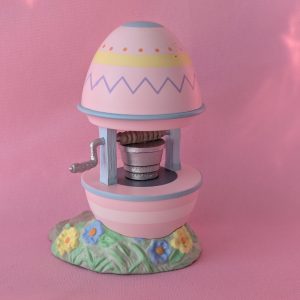 1993 Vintage Merry Miniatures Easter Egg Well