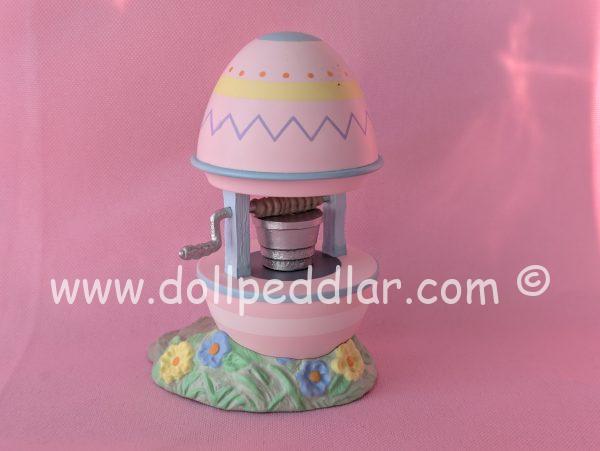 1993 Vintage Merry Miniatures Easter Egg Well - Image 2