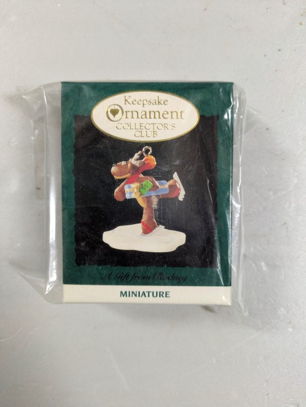Hallmark Ornament A Gift from Rodney 1995 NRFB