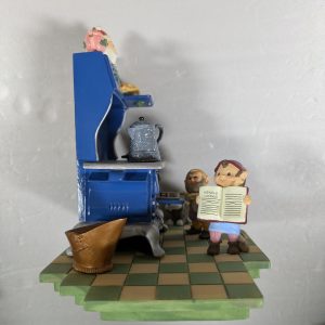 Hallmark Ornament Christmas Eve Bake-Off Display 1995 NRFB