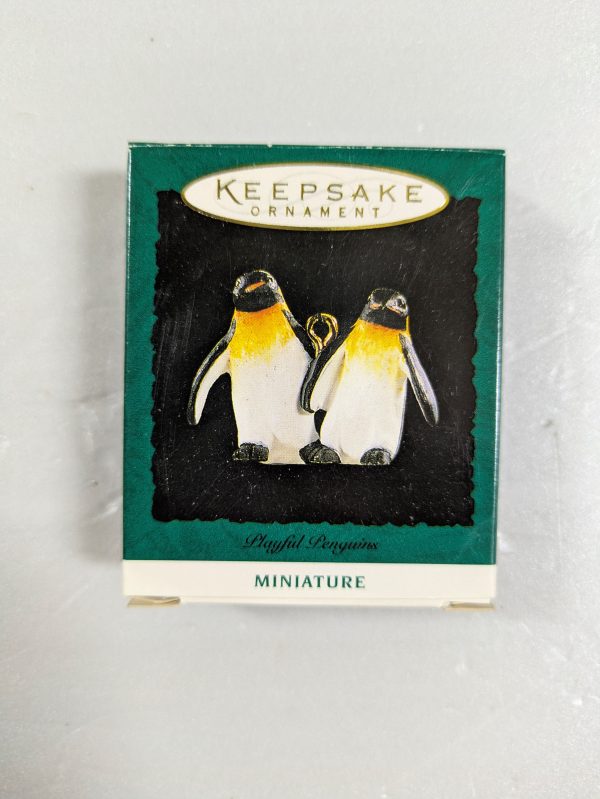 Hallmark Ornament Playful Penguins 1995 NRFB