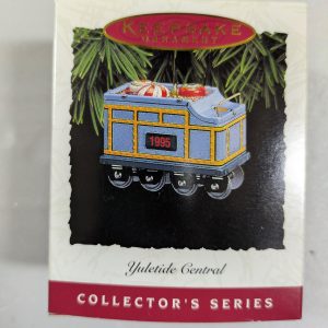 Hallmark Ornament Yuletide Central 1995 NRFB