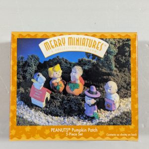 1996 Merry Miniatures PEANUTS Pumpkin Patch NRFB